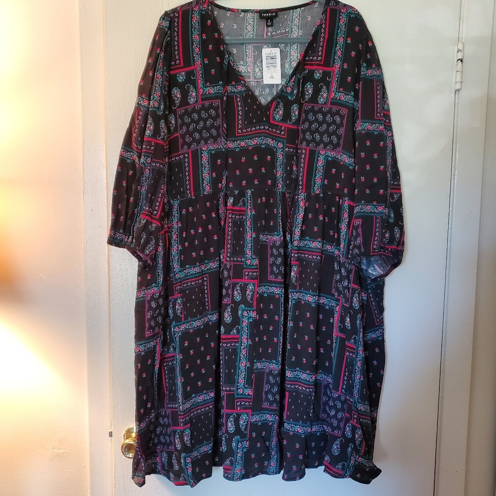 Torrid Black and Pink Patterned Women's Dress
